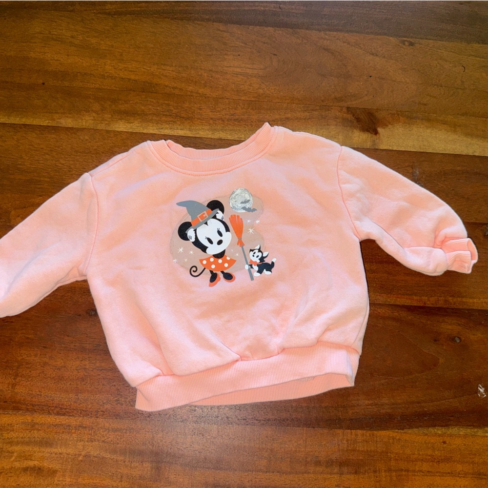 Old Navy x Disney Halloween‎ Peach Sweatshirt with Cartoon Design Minnie Mouse